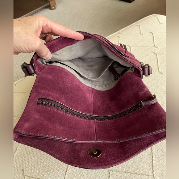 Vince Camuto Rue Leather Crossbody NWOT - Picture 3 of 6